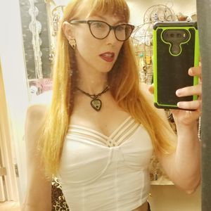 Meet your Posher, Gwen